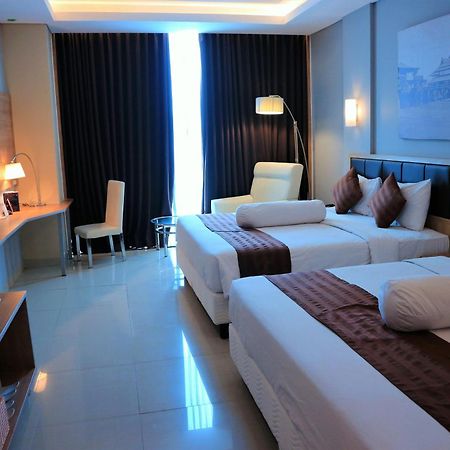 Pasar Baru Square Hotel בנדונג מראה חיצוני תמונה