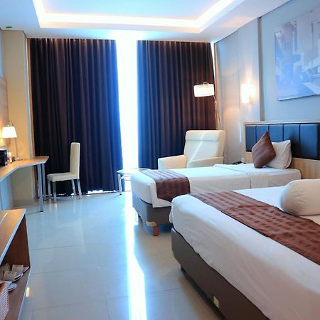 Pasar Baru Square Hotel בנדונג מראה חיצוני תמונה