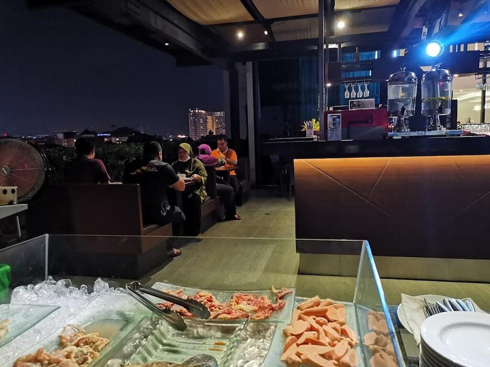 Pasar Baru Square Hotel בנדונג מראה חיצוני תמונה